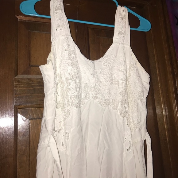 Women’s White Lace Dress With Waist Tie - Picture 8 of 11